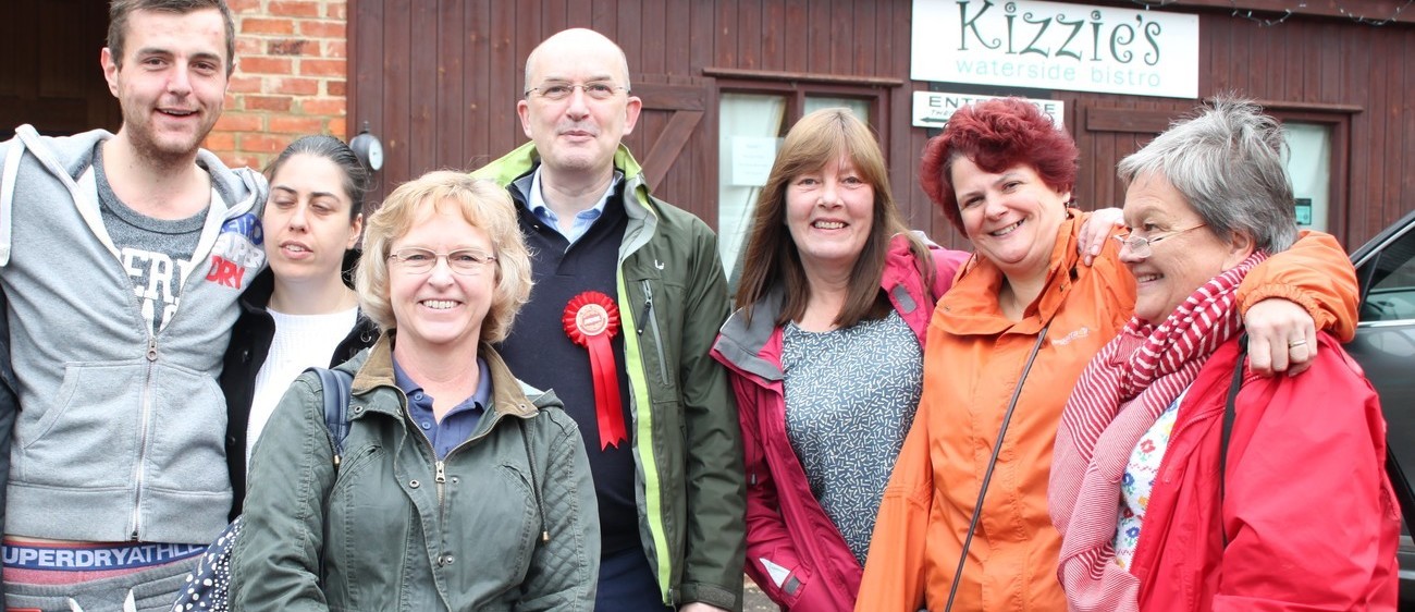Team 1 (6) (cropped)